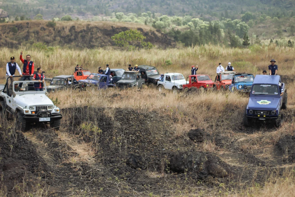 wisata jeep garut di gunung guntur